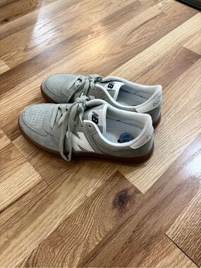 New Balance Grey Suede Low-Top Sneakers with Gum Sole